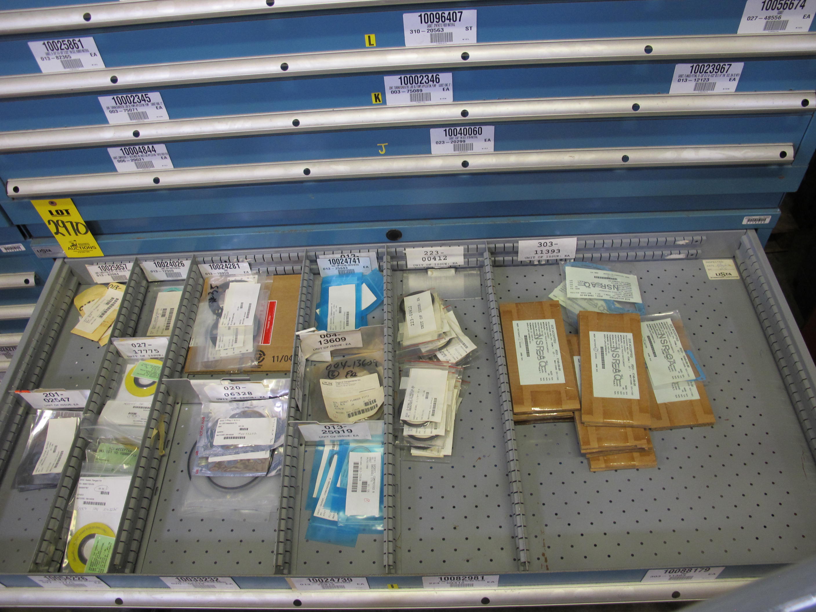 LISTA HEAVY DUTY 9-DRAWER PARTS CABINET W/ CONTENTS (W-50) LOADING & HANDLING FEE $25-